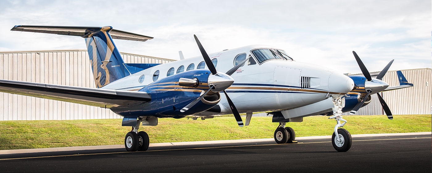 White and BLue Turboprob Aircraft
